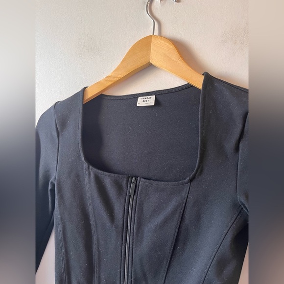 Aritzia Sunday Best Maverick Longsleeve Shirt - Picture 6 of 10